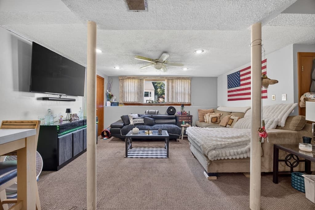 39 Mountain Ave, Saugus MA 01906 photo 19