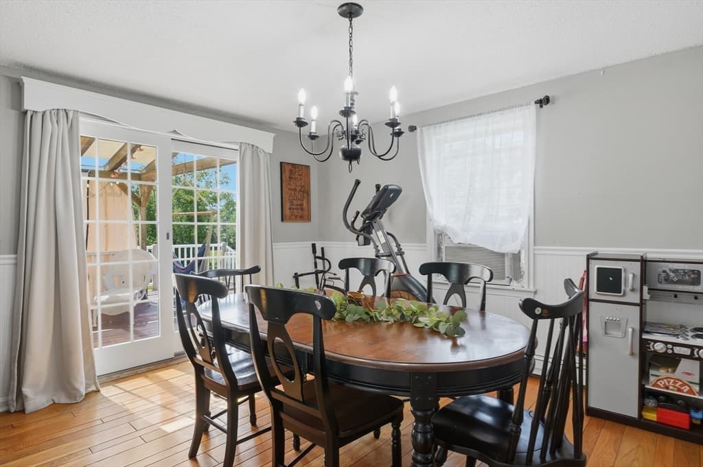 251 Mendon Street, Blackstone MA 01504 photo 7