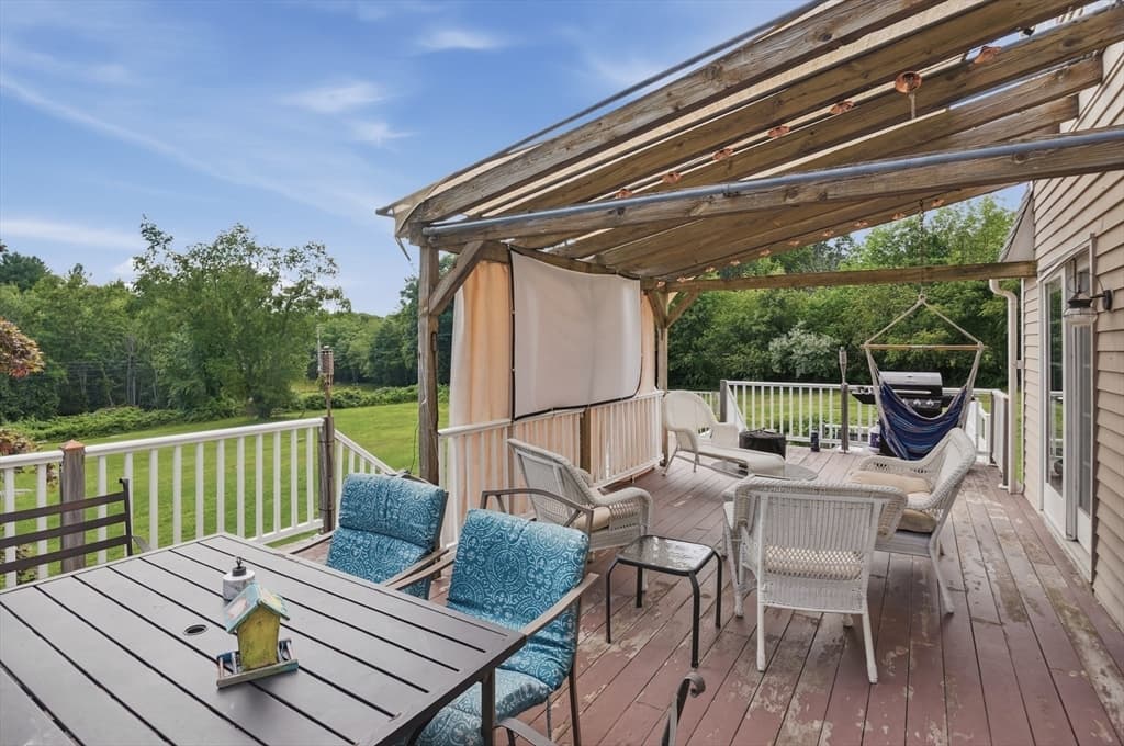 251 Mendon Street, Blackstone MA 01504 photo 32
