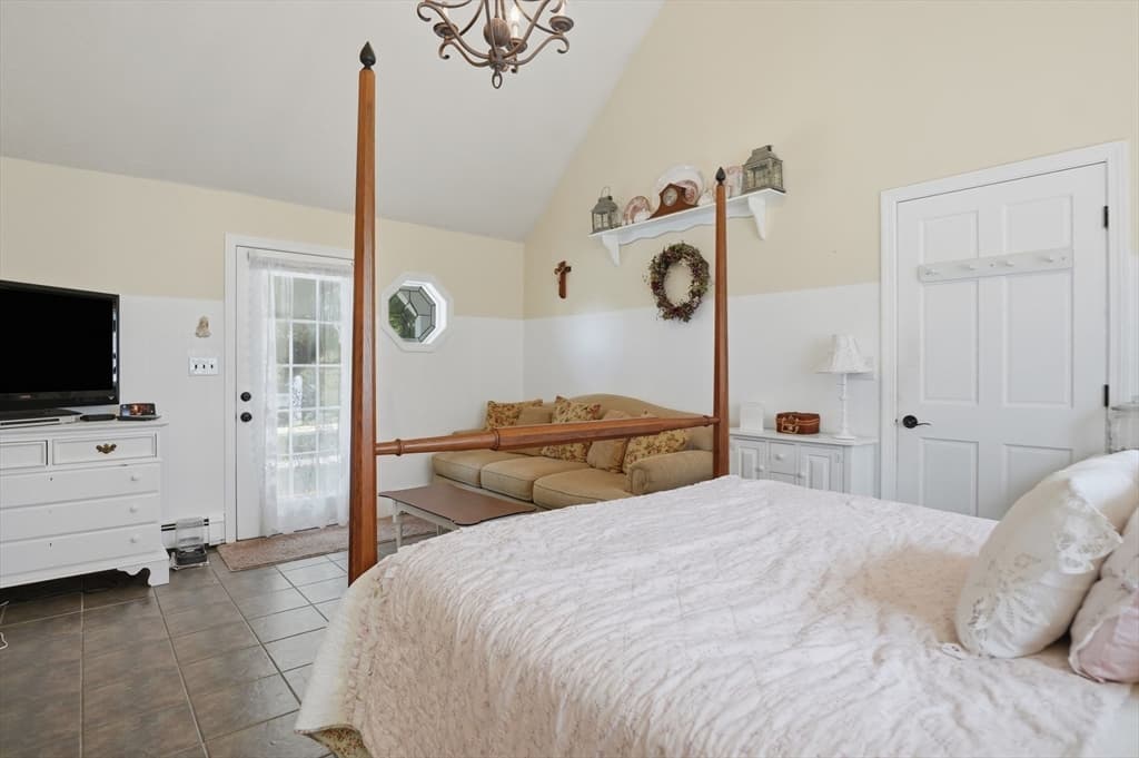 251 Mendon Street, Blackstone MA 01504 photo 14