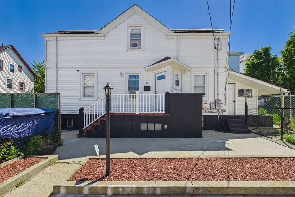 10 Ashley St, New Bedford MA 02744