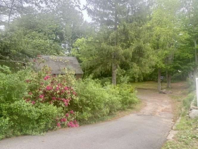 76 Summer Ave, Reading MA 01867 photo 2