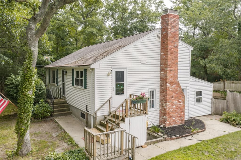 42 Haskell Rd, Plymouth MA 02360
