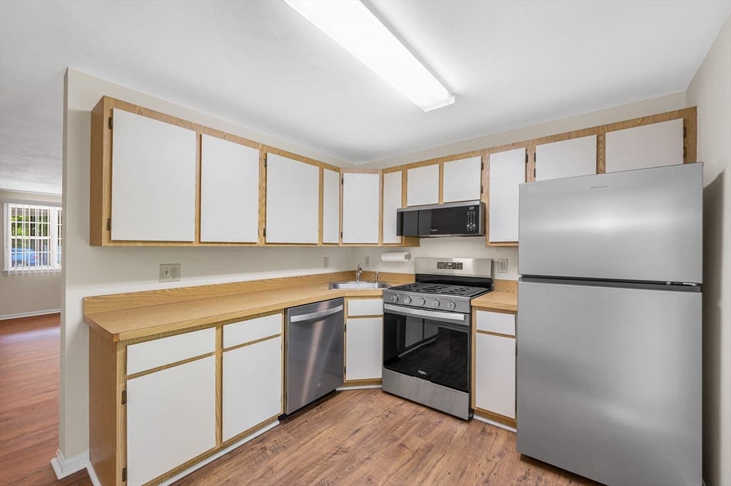 11 Kennedy Drive # 11, Chelmsford MA 01863 photo 6