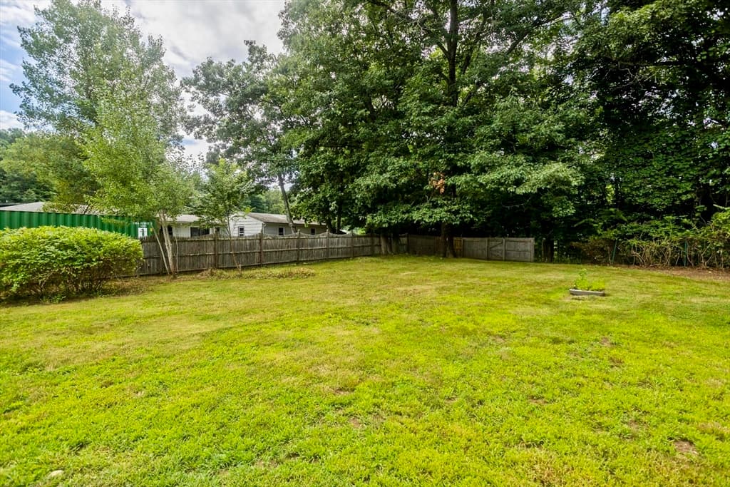 293 N Loomis St, Southwick MA 01077 photo 41