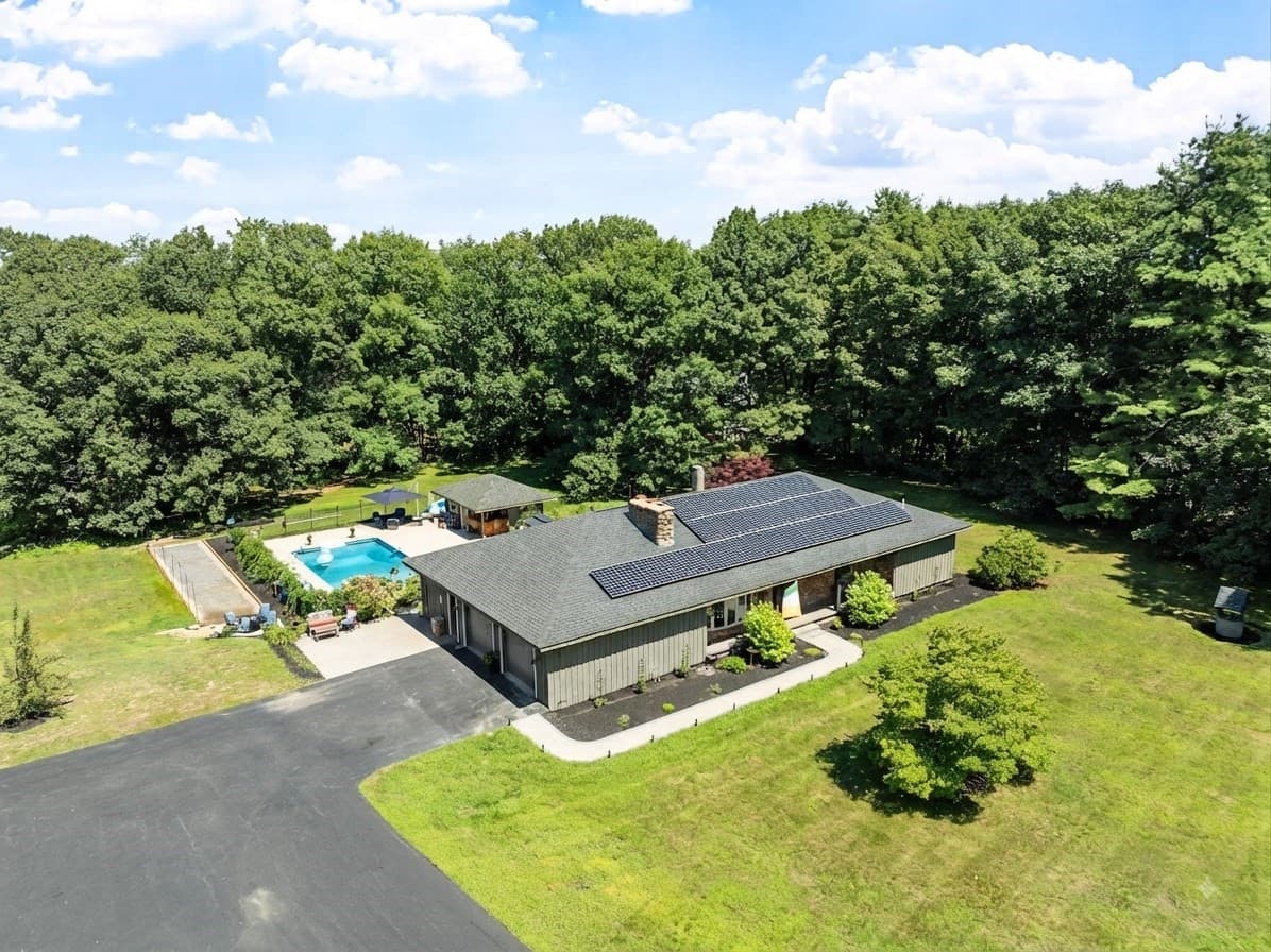 79 Bathrick Rd, Westminster MA 01473
