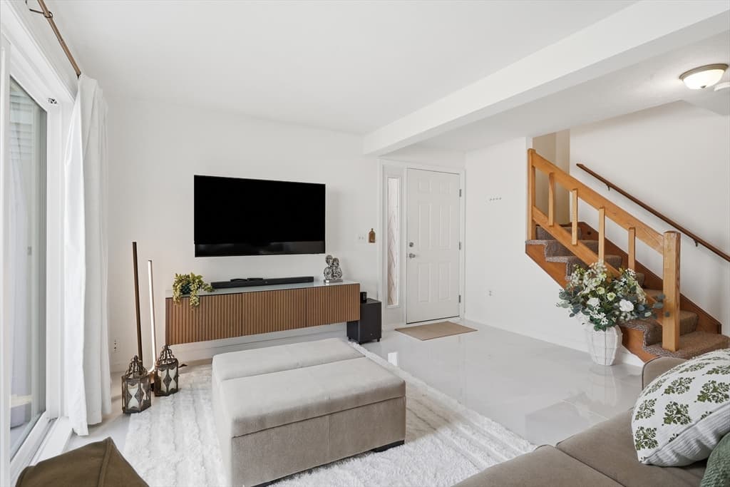 36 Meadow Pond Drive # K, Leominster MA 01453 photo 3