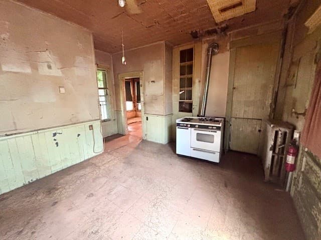41 Mount Vernon St, Lowell MA 01854 photo 13