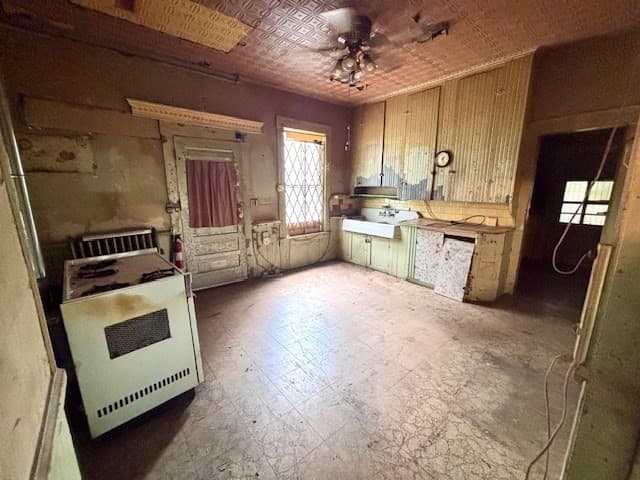 41 Mount Vernon St, Lowell MA 01854 photo 12