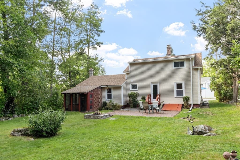 164 Coleman St, Gardner MA 01440 photo 3