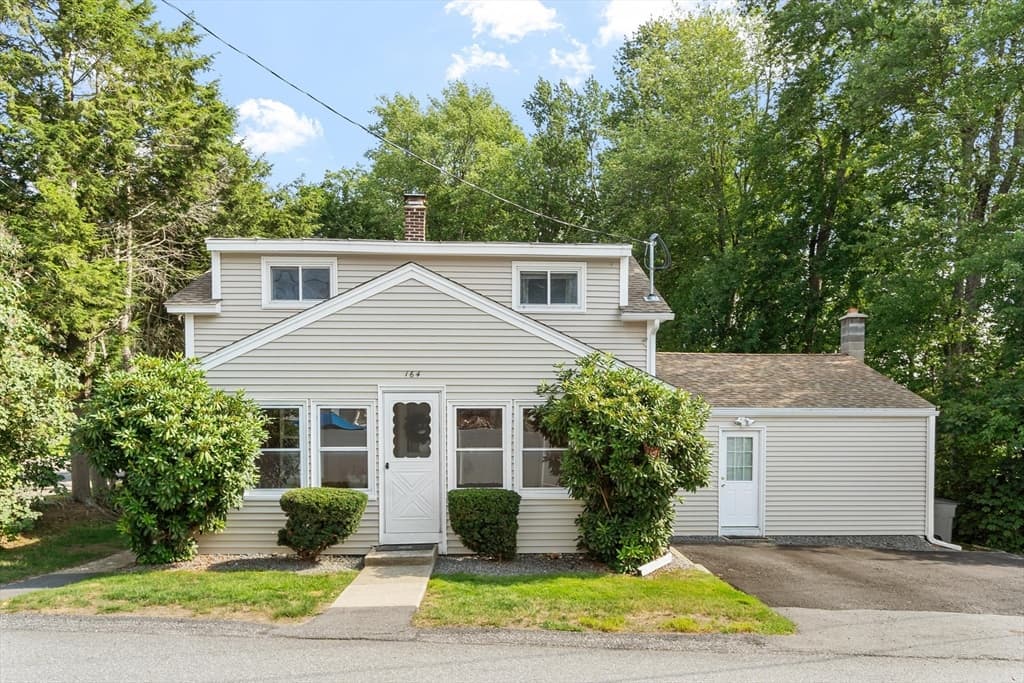 164 Coleman St, Gardner MA 01440