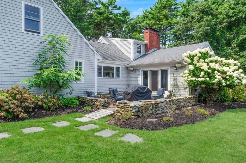 Single Family Residence at 19 Register Rd, Marion MA 02738, Marion, photo 12 of 35