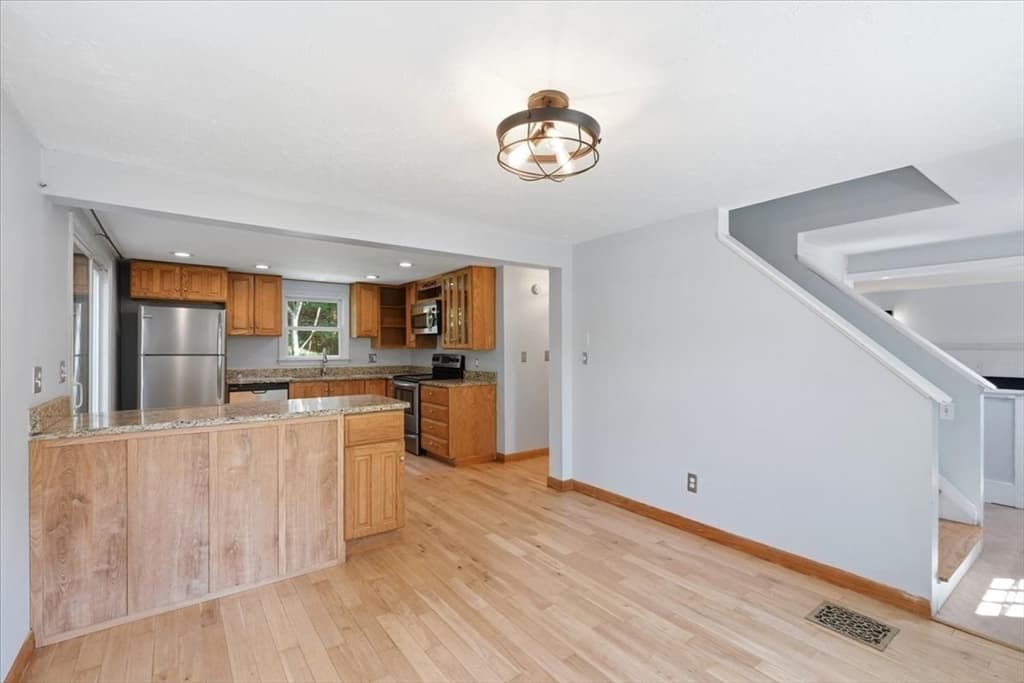 106 Bourne Rd, Plymouth MA 02360 photo 14