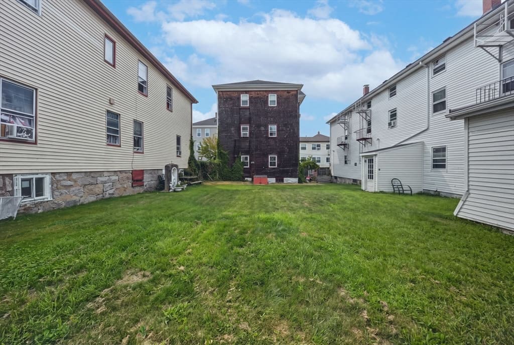 231 County St, Fall River MA 02723 photo 36