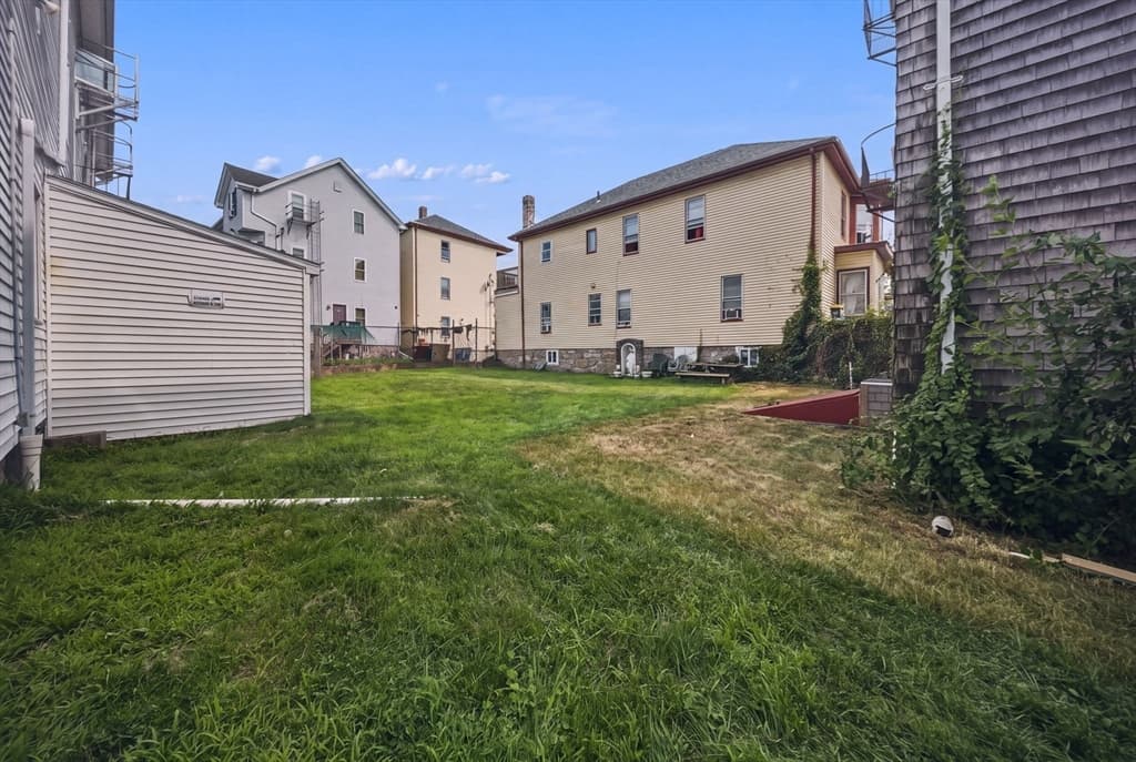 231 County St, Fall River MA 02723 photo 34