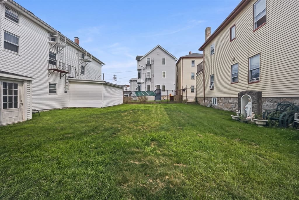 231 County St, Fall River MA 02723 photo 38