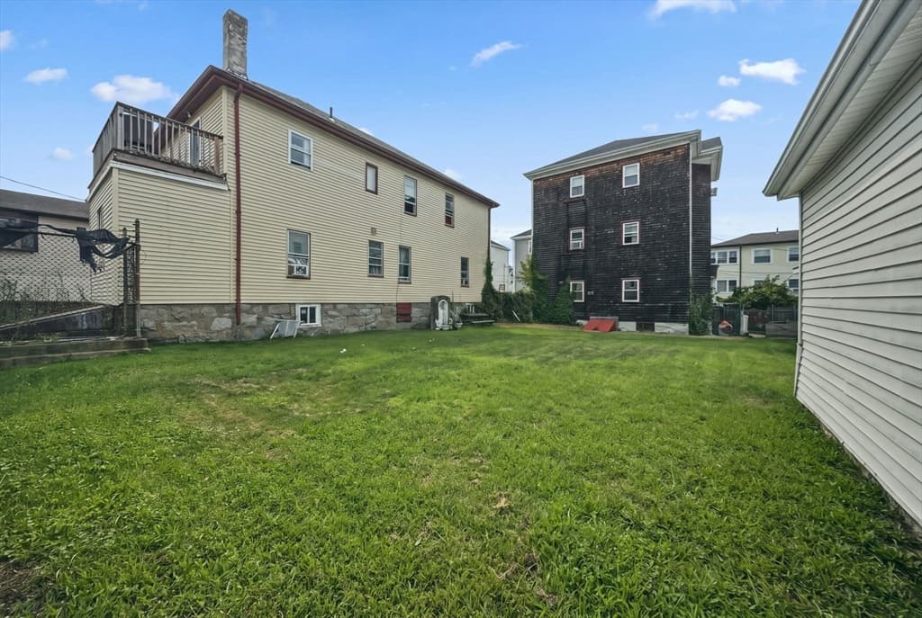 231 County St, Fall River MA 02723 photo 35