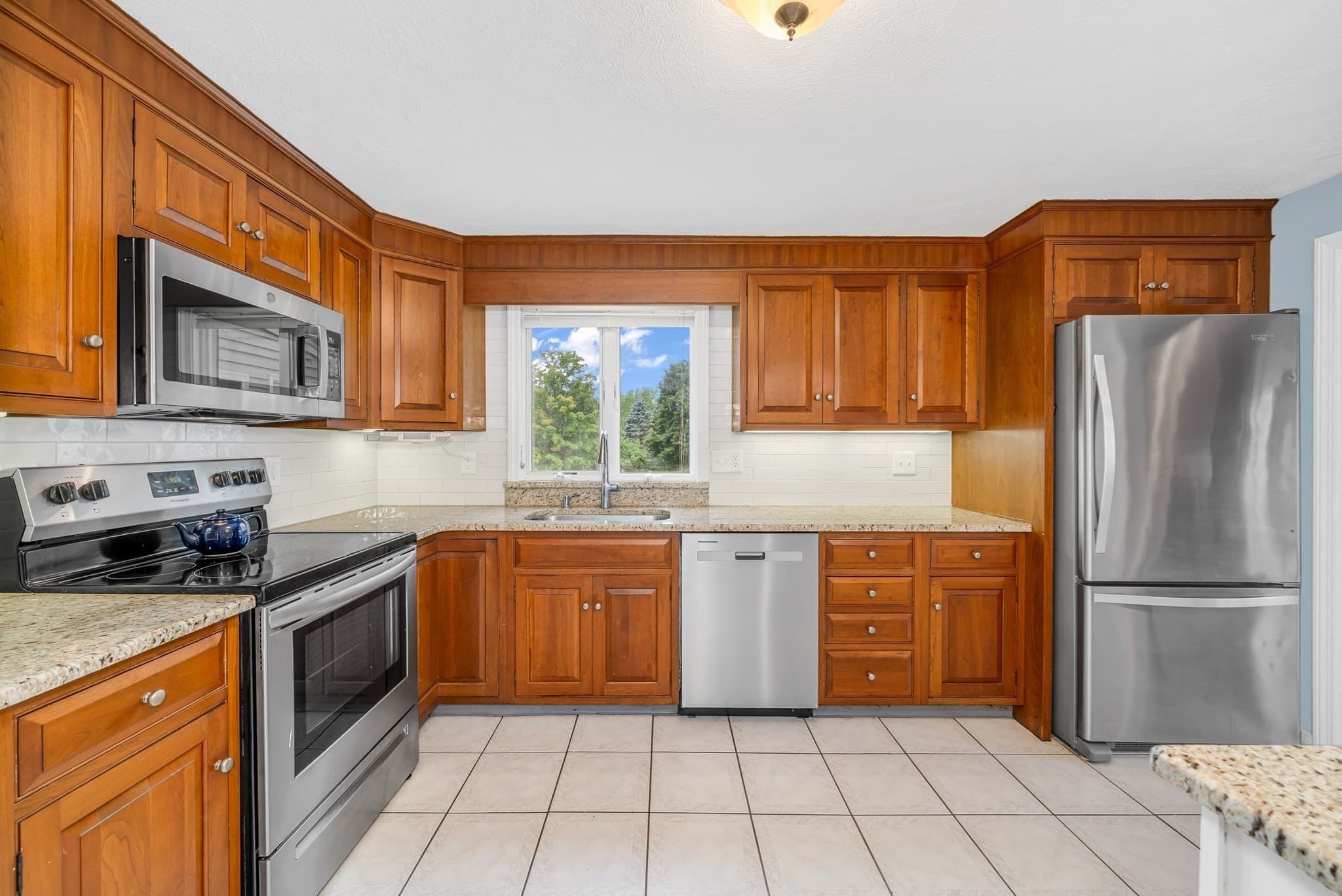 Single Family Residence at 90 Lacy, North Andover MA 01845, North Andover, photo 15 of 41
