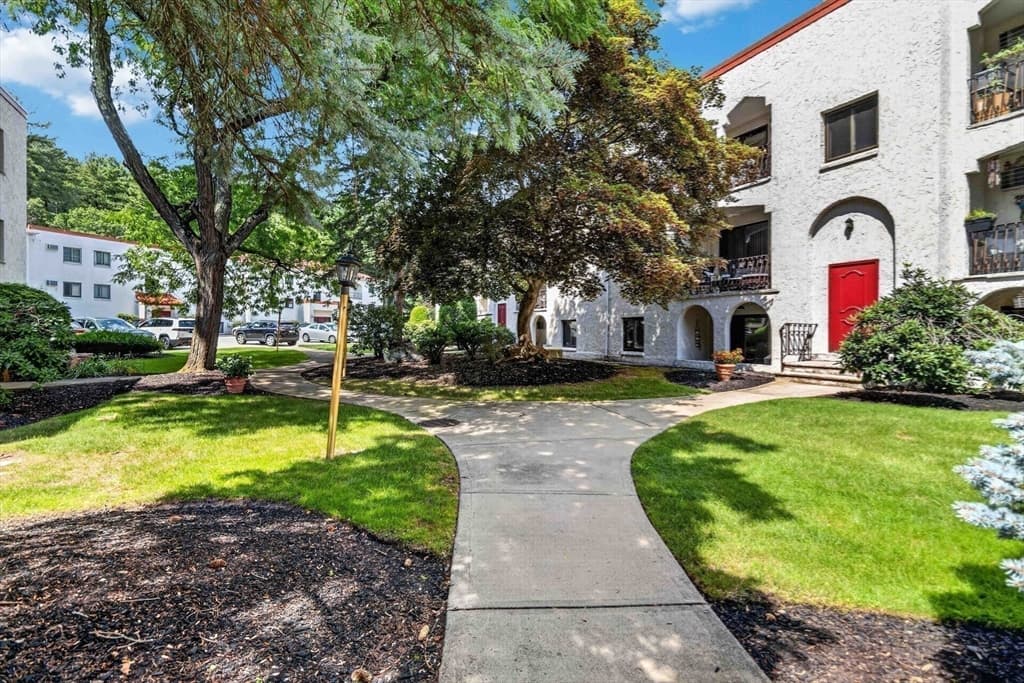 210 Fellsview Terrace # 212, Stoneham MA 02180 photo 15