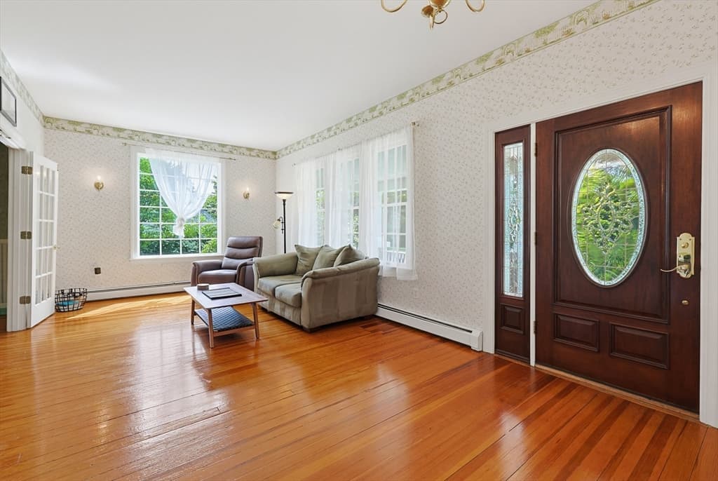 157 Taunton St, Wrentham MA 02093 photo 18