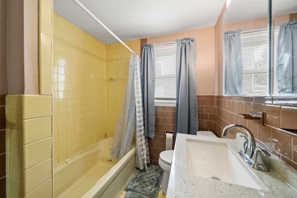 33 Cross St, Brockton MA 02301 photo 12