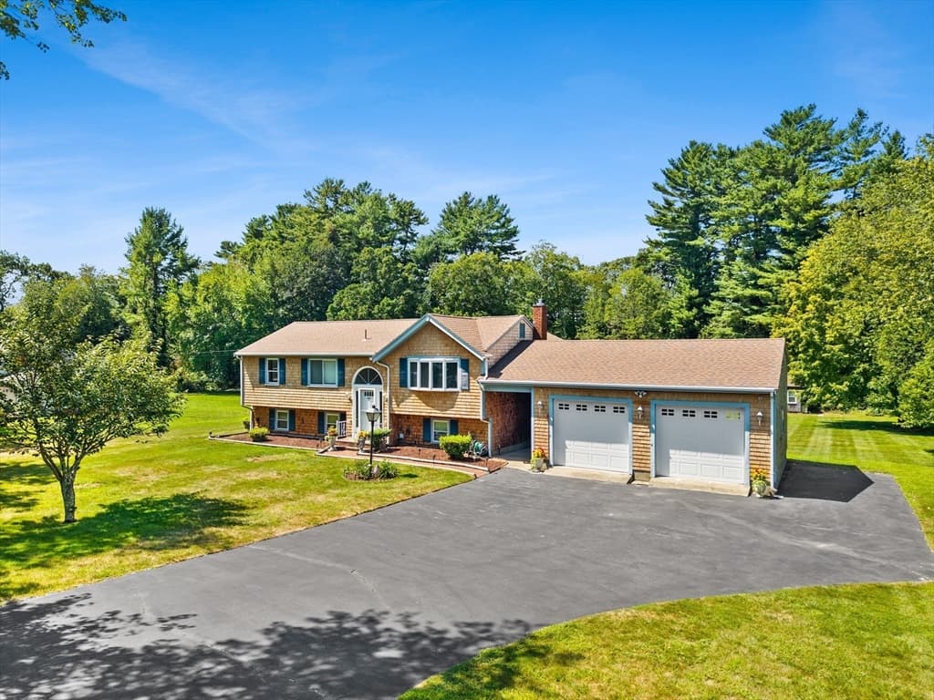 360 W Washington St, Hanson MA 02341 photo 4