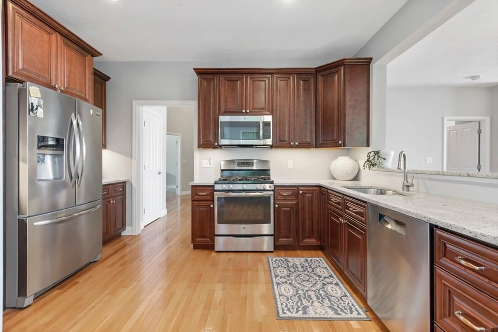 5 Thoreau Trl # 5, Milford MA 01757 photo 9