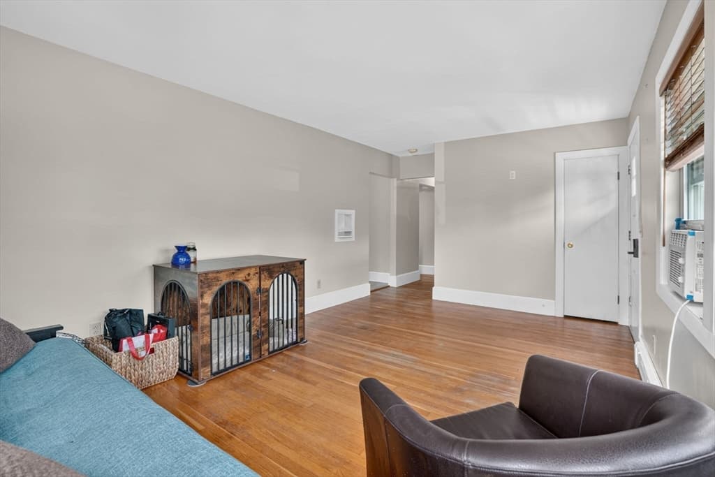 221 Rochambeau St, New Bedford MA 02745 photo 13