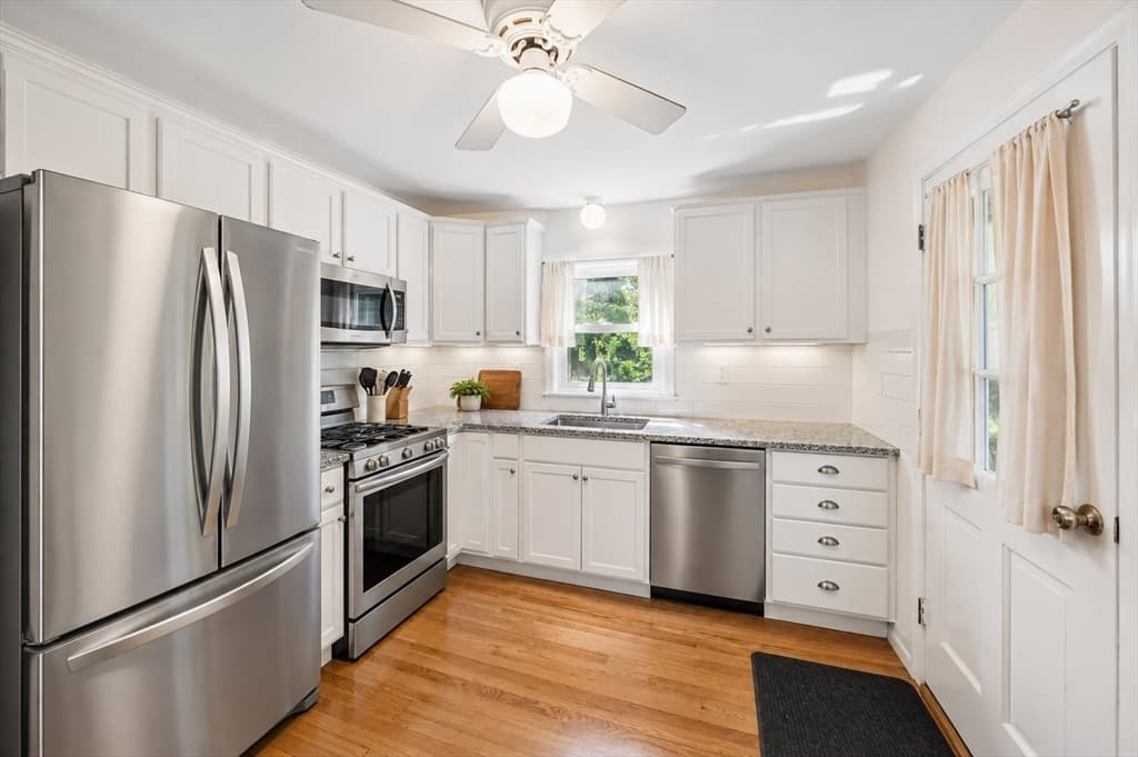 Single Family Residence at 10 Curtis Cir, Canton MA 02021, Canton, photo 4 of 25