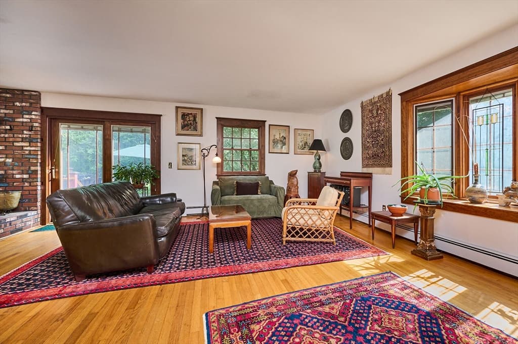 93 Arch St, Northampton MA 01053 photo 11