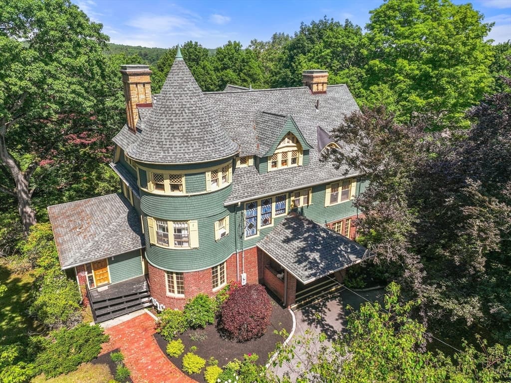 379 Central, Newton MA 02466