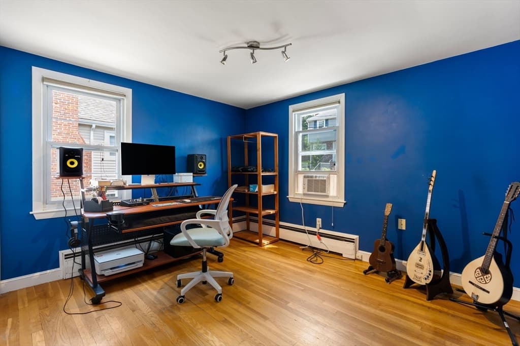 195 Glenellen Rd, Boston MA 02132 photo 5