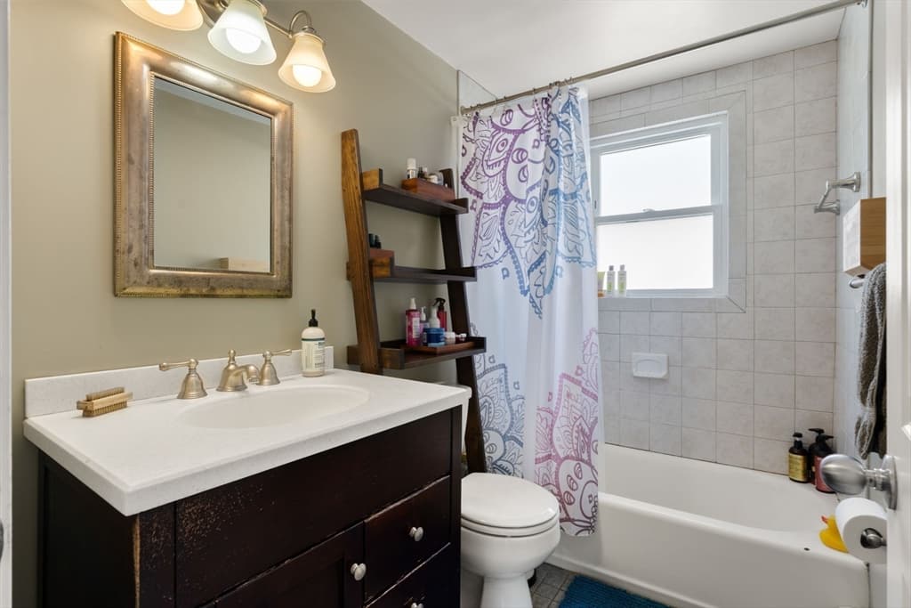 195 Glenellen Rd, Boston MA 02132 photo 18