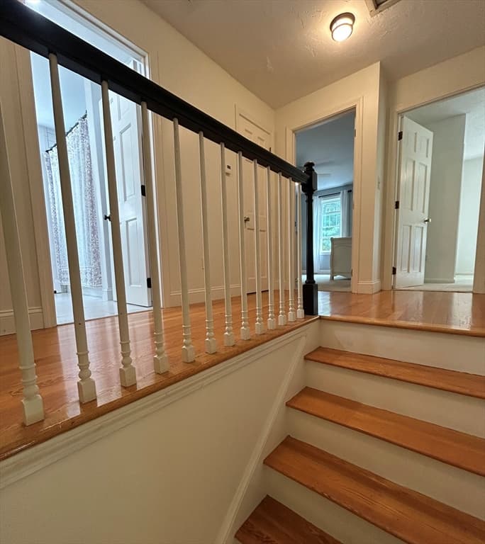 73 Maynard St, Northborough MA 01532 photo 4
