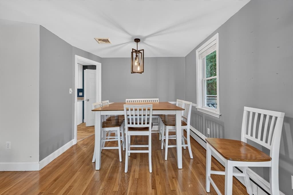 462 Chestnut St, Needham MA 02492 photo 14