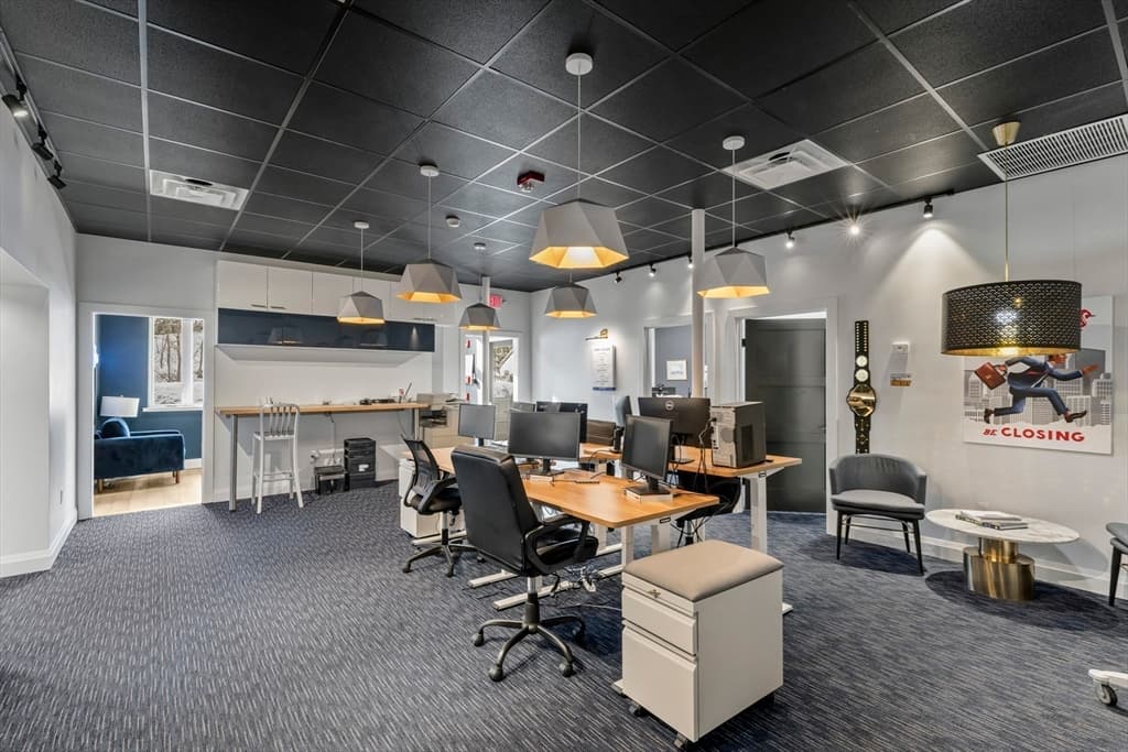 150 E Central St, Natick MA 01760