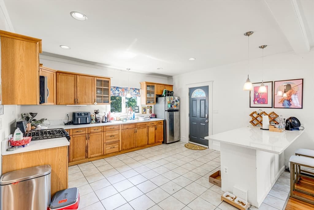 24 Blaisdell St, Haverhill MA 01832 photo 18