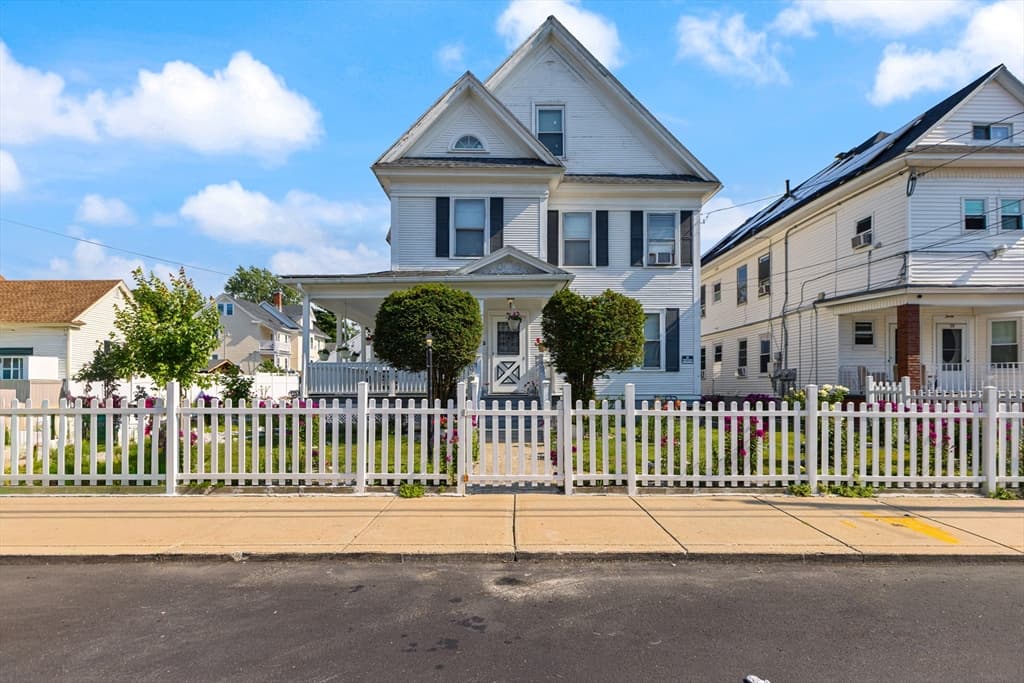 16 Logan St, Lawrence MA 01841 photo 4