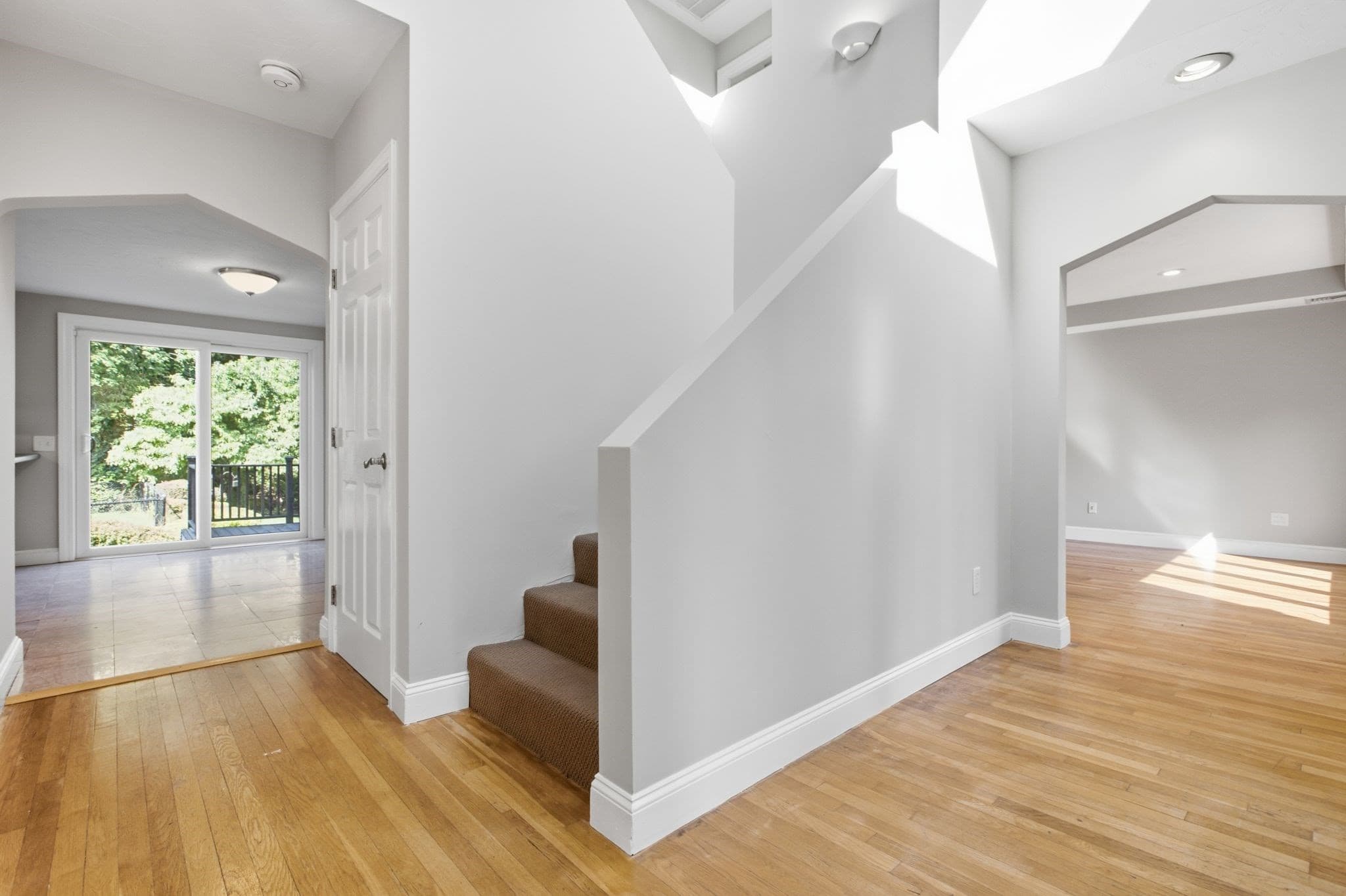 Single Family Residence at 14 Pleasant St, North Reading MA 01864, North Reading, photo 3 of 42