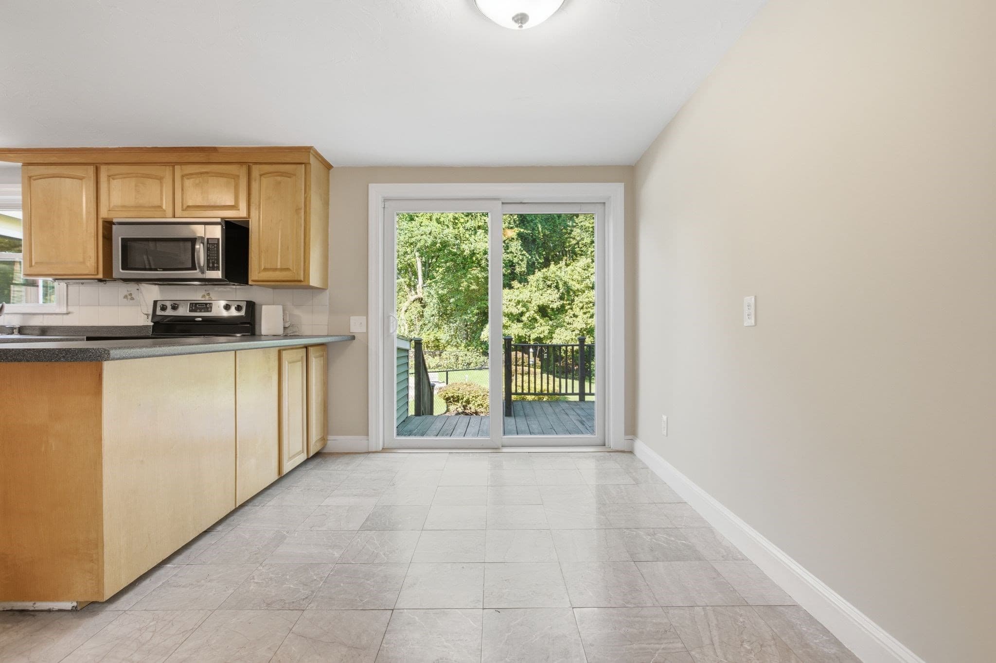 Single Family Residence at 14 Pleasant St, North Reading MA 01864, North Reading, photo 9 of 42