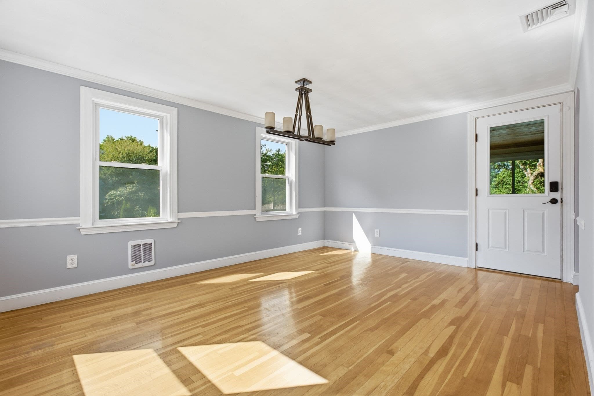 Single Family Residence at 14 Pleasant St, North Reading MA 01864, North Reading, photo 15 of 42