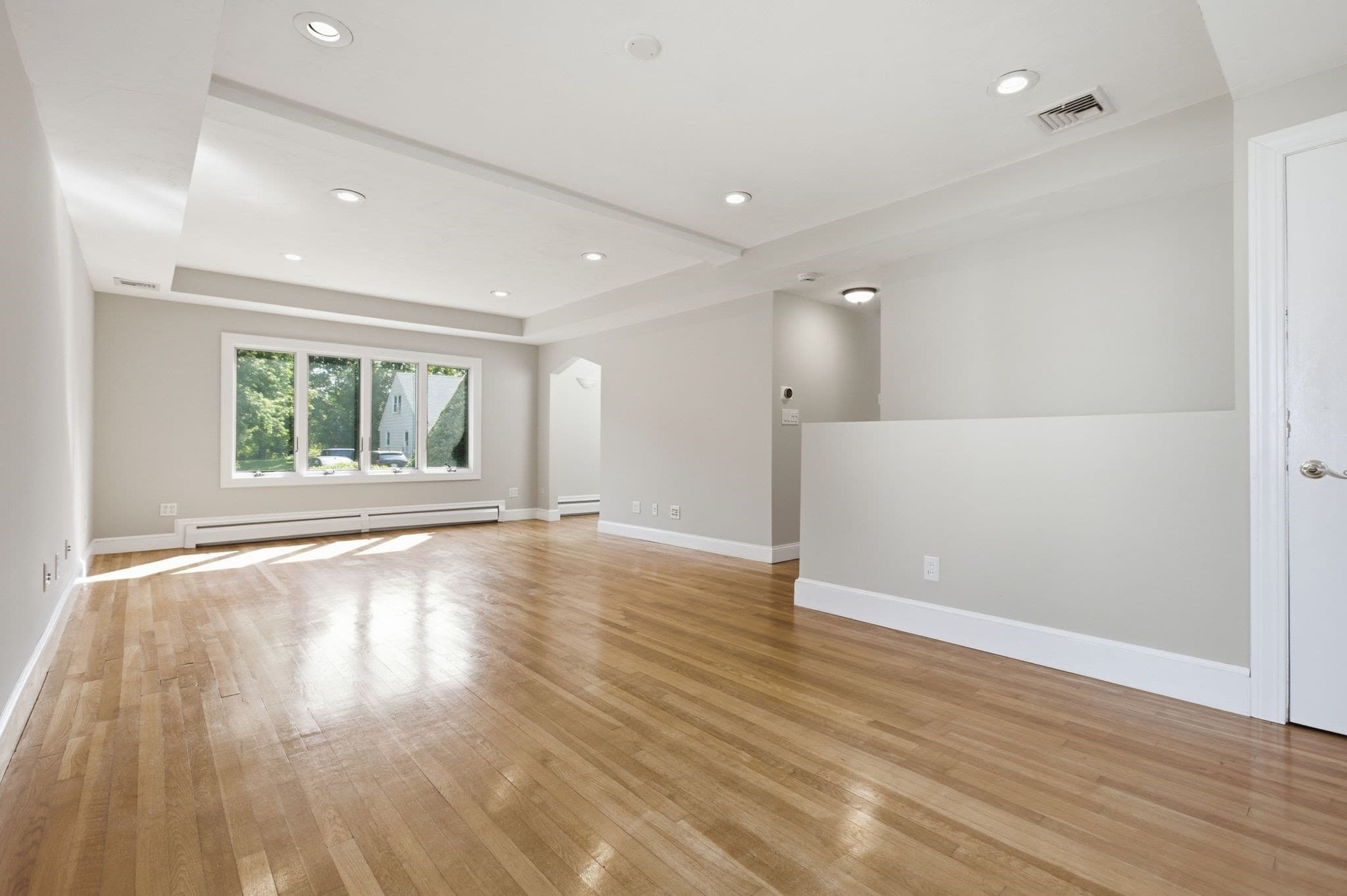 Single Family Residence at 14 Pleasant St, North Reading MA 01864, North Reading, photo 8 of 42