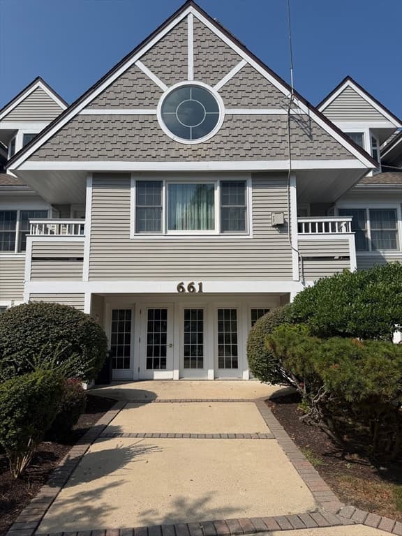 661 Lowell St # 17, Lexington MA 02420