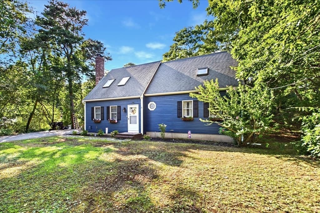 34 Skylark Ave, Plymouth MA 02360 photo 2