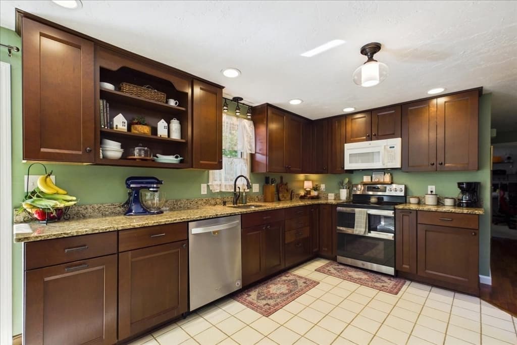 34 Skylark Ave, Plymouth MA 02360 photo 12