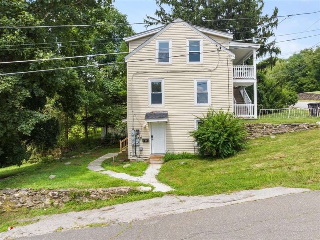 165 Pleasant St., Southbridge MA 01604 photo 5