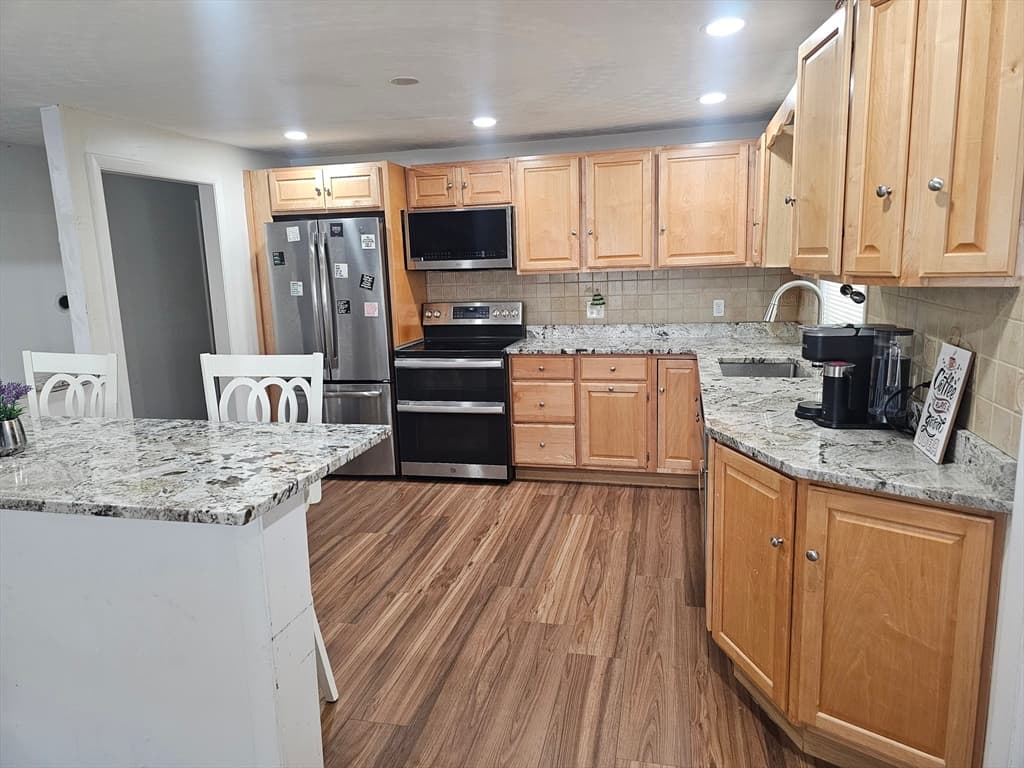 10 Marmion Ave, Worcester MA 01606 photo 5