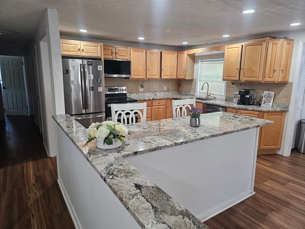 10 Marmion Ave, Worcester MA 01606 photo 21