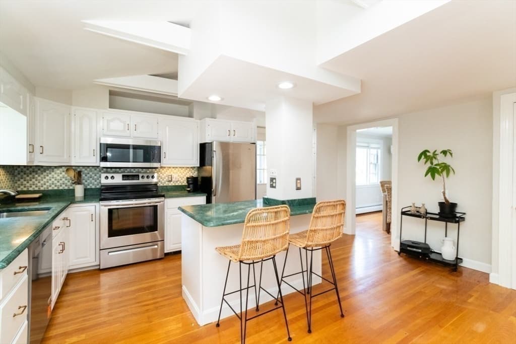 59 Ashworth Rd, Quincy MA 02171 photo 3