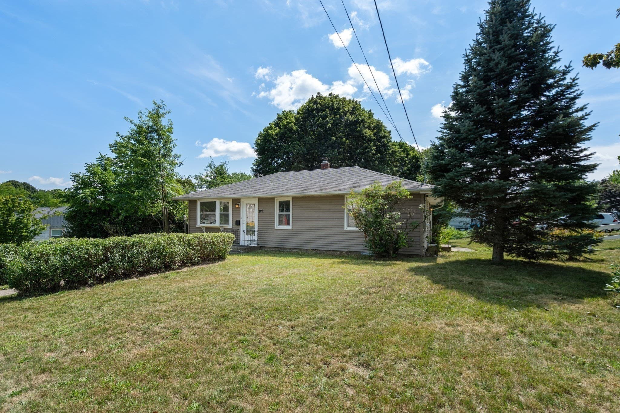 Single Family Residence at 128 Clark St, Worcester MA 01606, Worcester, photo 17 of 34
